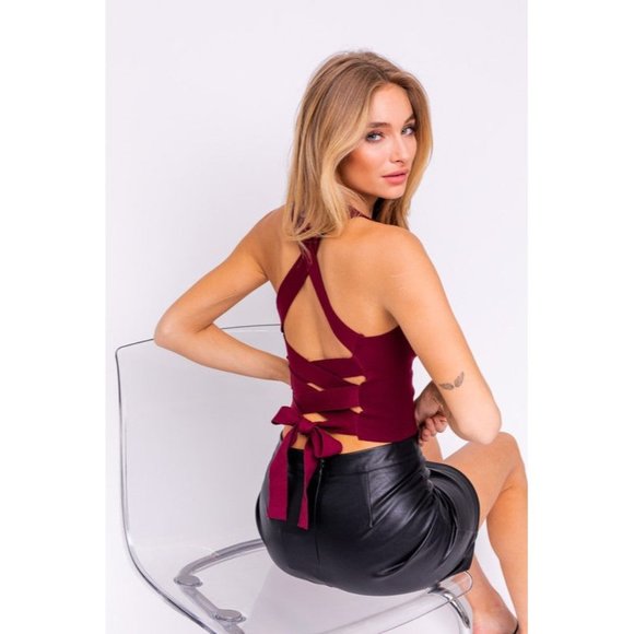 LE LIS RIBBED KNIT CAMI FEATURED IN A CROPPED SILHOUETTE - Picture 6 of 6